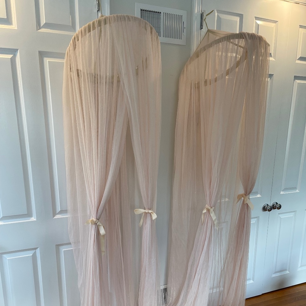 Pottery Barn Kids - Monique Lhuiller Pink Metallic Canopy